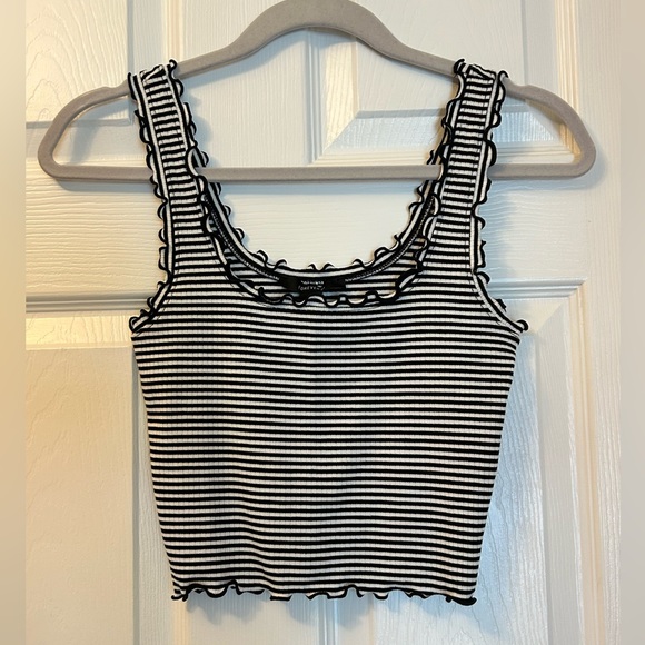 Forever 21 Black & White Stripe Lettuce Trim Tank Top - Picture 3 of 6